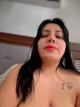 victoria amatista  online show from July 5, 2026, 3:30 pm