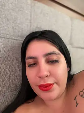 victoria amatista  online show from June 24, 2026, 7:33 pm