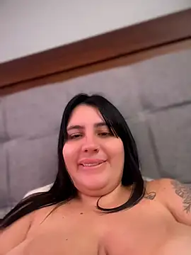 victoria amatista  online show from June 21, 2026, 10:15 pm