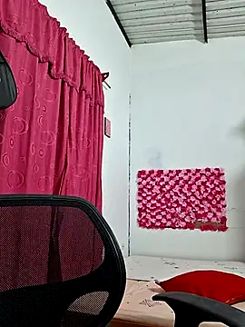 channell0 online show from October 7, 2025, 5:52 am