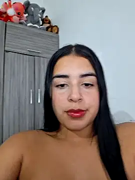 channell0 online show from September 18, 2025, 5:32 am