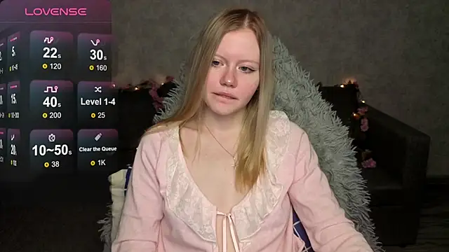 Snapshot of Wendy_228 chatting on March 18, 2026, 1:20 am Wendy 228 online show from March 18, 2026, 1:20 am