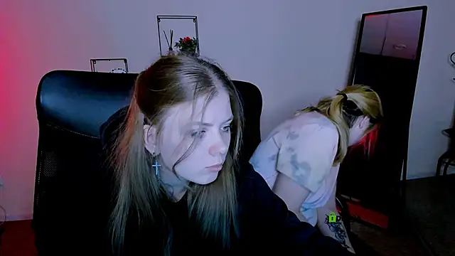 foxy tease  online show from September 13, 2025, 10:21 pm