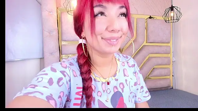 Snapshot of Soleil_66 chatting on May 21, 2026, 4:10 am Soleil 66 online show from May 21, 2026, 4:10 am