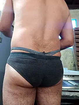 juanpa8453 online show from October 2, 2025, 5:16 pm