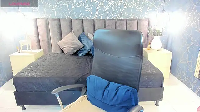 Snapshot of VictoriaaBlair chatting on March 11, 2026, 12:10 pm VictoriaaBlair online show from March 11, 2026, 12:10 pm