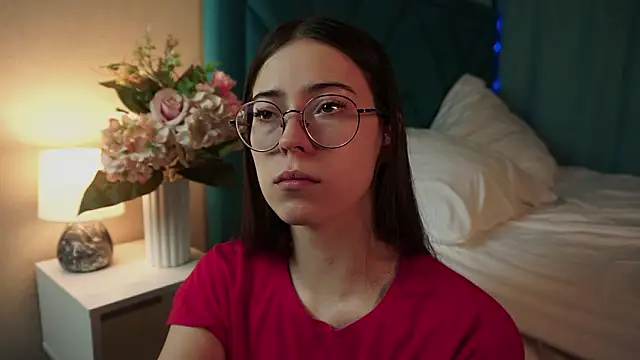 ywixos online show from February 9, 2026, 2:59 pm