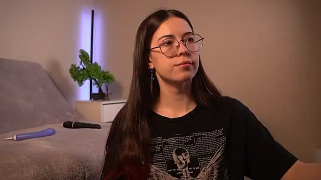 ywixos online show from March 20, 2026, 12:06 pm