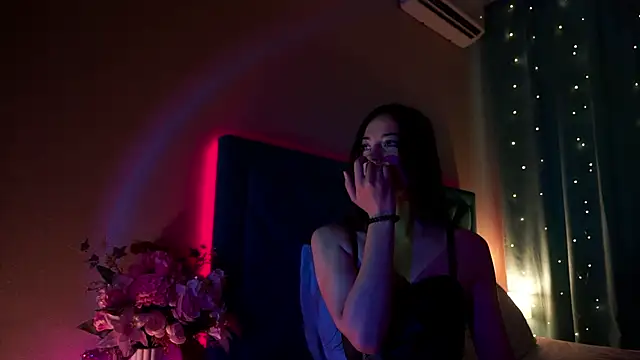 ywixos online show from June 29, 2026, 4:17 pm