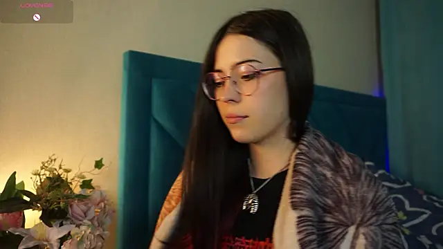 ywixos online show from September 28, 2025, 1:40 pm