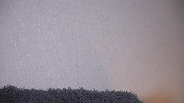 ywixos online show from September 30, 2025, 2:45 pm