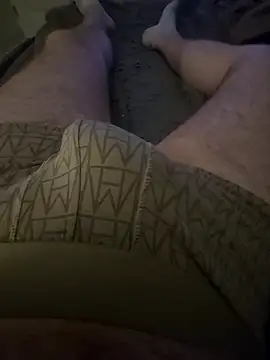 Snapshot of enzoleboa chatting on March 22, 2026, 6:53 pm enzoleboa online show from March 22, 2026, 6:53 pm