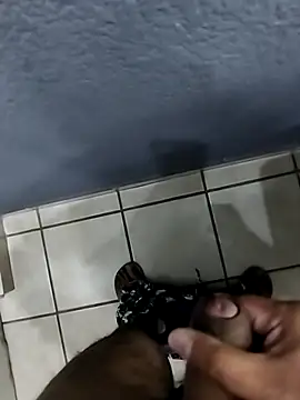 Leofj007 online show from November 29, 2025, 6:13 am