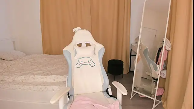 Snapshot of mayyacozyy chatting on February 17, 2026, 6:44 am mayyacozyy online show from February 17, 2026, 6:44 am