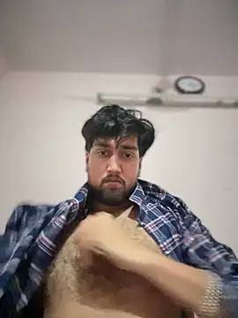 Snapshot of aka_big chatting on February 10, 2026, 7:35 pm aka big online show from February 10, 2026, 7:35 pm