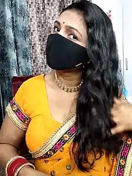 Hotty Sonali online show from May 3, 2026, 1:33 am