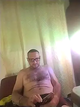 Snapshot of lufercapo chatting on April 8, 2026, 8:27 am lufercapo online show from April 8, 2026, 8:27 am