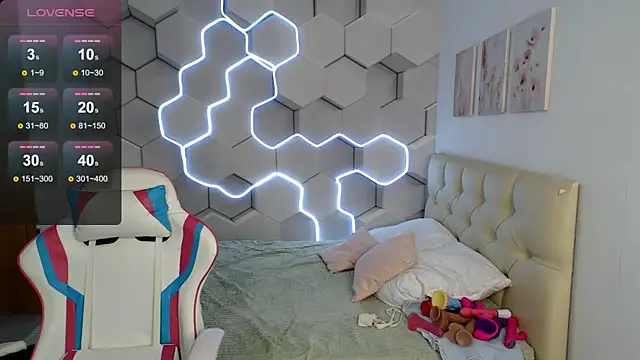 aliicemeow online show from June 11, 2026, 2:53 am