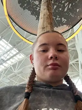 StephanieMur online show from October 12, 2025, 4:47 am