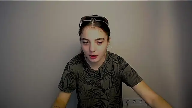 Sun Shine   online show from September 25, 2025, 7:03 am