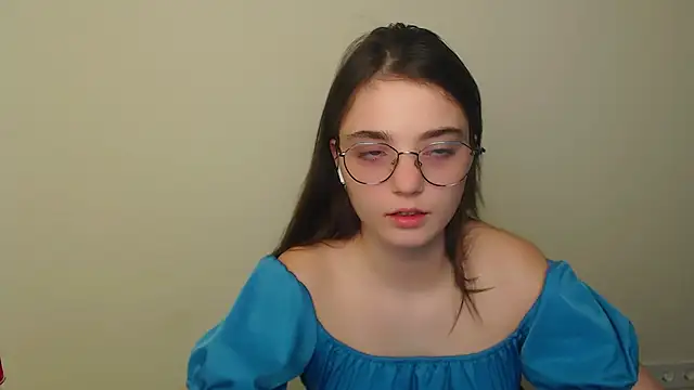 Sun Shine   online show from July 17, 2026, 9:23 pm