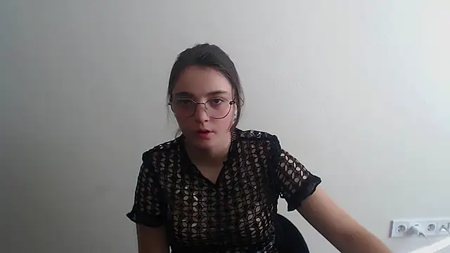 Sun Shine   online show from July 12, 2026, 3:24 pm