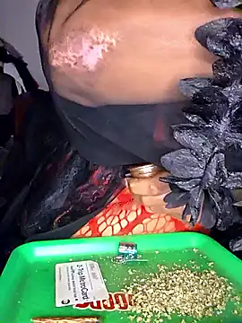 shecockts online show from October 11, 2025, 8:21 pm