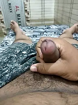 brownbear6 online show from October 4, 2025, 1:01 pm