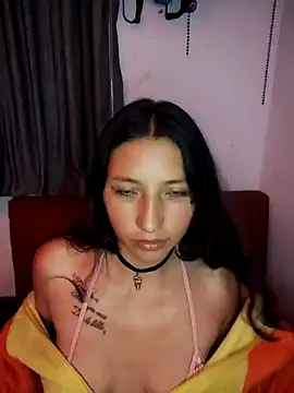 Candy-Gema online show from March 18, 2026, 11:37 pm