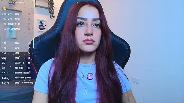 ViolethRosse online show from November 11, 2025, 7:30 pm