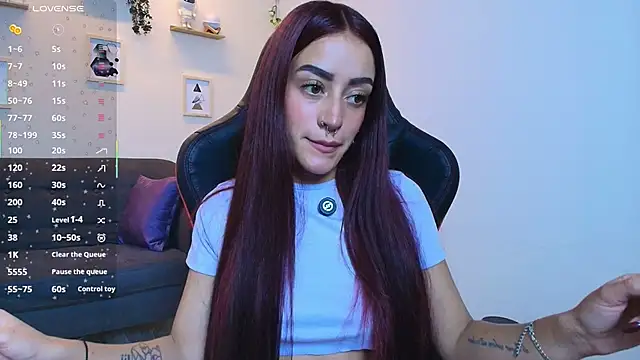 ViolethRosse online show from October 15, 2025, 7:22 pm