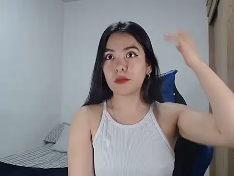 EloiseJun online show from September 23, 2025, 3:13 am