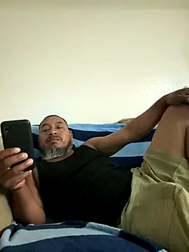 julio p online show from October 17, 2025, 2:15 am