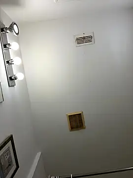 julio p online show from October 4, 2025, 2:24 am