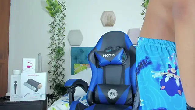  taylor black online show from October 17, 2025, 10:33 pm