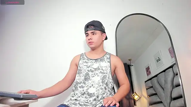 Snapshot of lianfox_ chatting on February 18, 2026, 12:34 pm lianfox online show from February 18, 2026, 12:34 pm