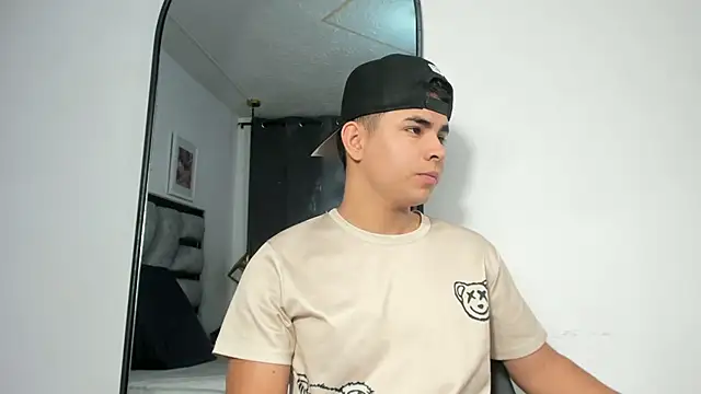 lianfox  online show from July 9, 2026, 12:26 pm