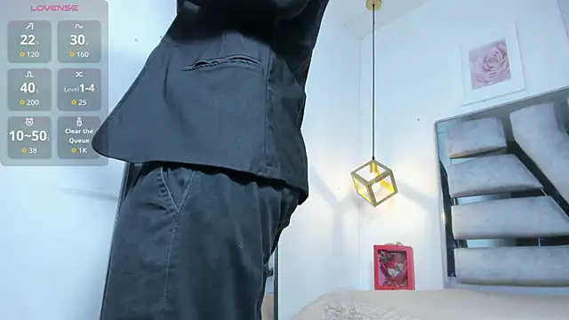 Snapshot of lianfox_ chatting on February 14, 2026, 1:00 pm lianfox online show from February 14, 2026, 1:00 pm