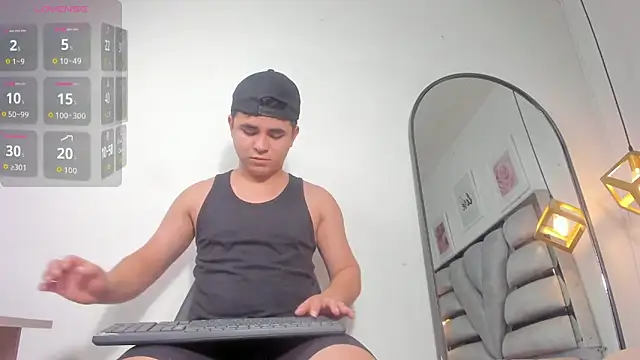 Snapshot of lianfox_ chatting on February 17, 2026, 1:30 pm lianfox online show from February 17, 2026, 1:30 pm