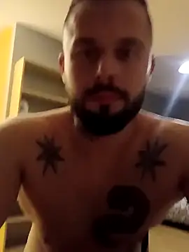 Snapshot of Barber33zk chatting on September 17, 2025, 10:56 pm Barber33zk online show from September 17, 2025, 10:56 pm