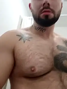 Snapshot of Barber33zk chatting on December 2, 2025, 2:23 am Barber33zk online show from December 2, 2025, 2:23 am