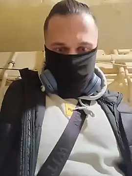 Snapshot of Barber33zk chatting on February 14, 2026, 5:51 am Barber33zk online show from February 14, 2026, 5:51 am