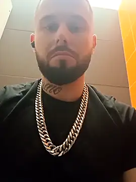 Snapshot of Barber33zk chatting on September 30, 2025, 7:20 pm Barber33zk online show from September 30, 2025, 7:20 pm