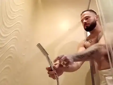 Snapshot of Barber33zk chatting on October 27, 2025, 10:11 pm Barber33zk online show from October 27, 2025, 10:11 pm