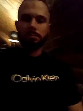 Snapshot of Barber33zk chatting on October 13, 2025, 7:59 pm Barber33zk online show from October 13, 2025, 7:59 pm