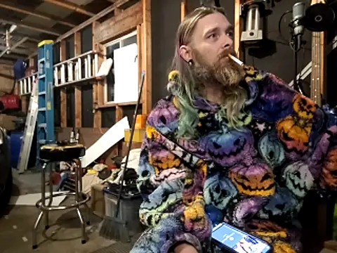 thejuicybacon online show from March 16, 2026, 6:17 am