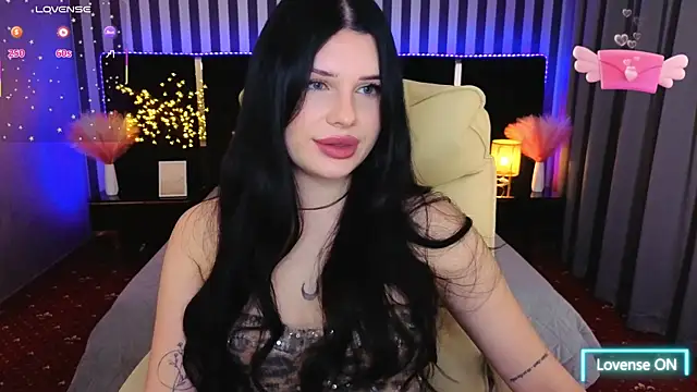 Snapshot of Neyla_Charm chatting on February 14, 2026, 2:06 pm Neyla Charm online show from February 14, 2026, 2:06 pm