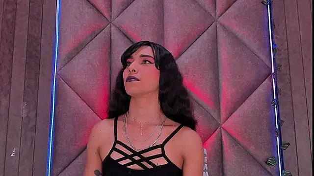 TiffValentinee  online show from November 1, 2025, 8:36 pm