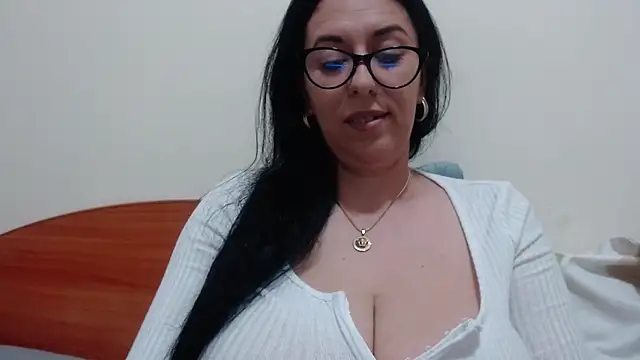 jollene online show from April 29, 2026, 1:15 pm