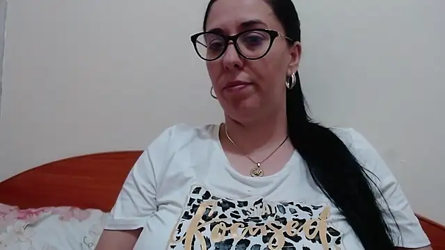 jollene online show from May 5, 2026, 11:46 am